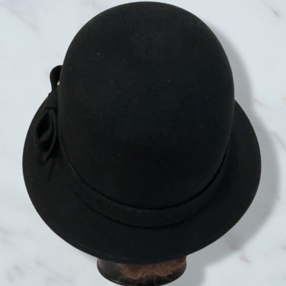 ÀQUA Black Wool Cloche Hat with Side Bow main image 4